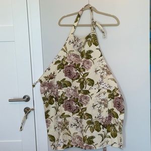 Full kitchen apron , new, never used